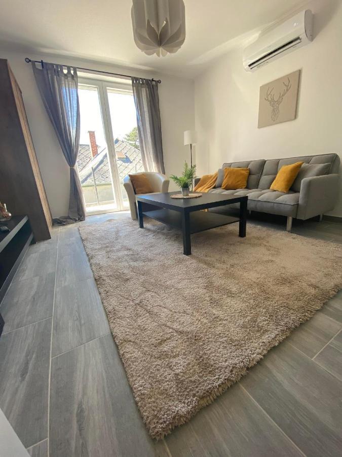 Malna Vendeghaz Siofok Apartment ภายนอก รูปภาพ