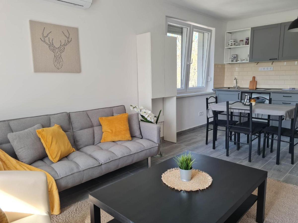 Malna Vendeghaz Siofok Apartment ภายนอก รูปภาพ